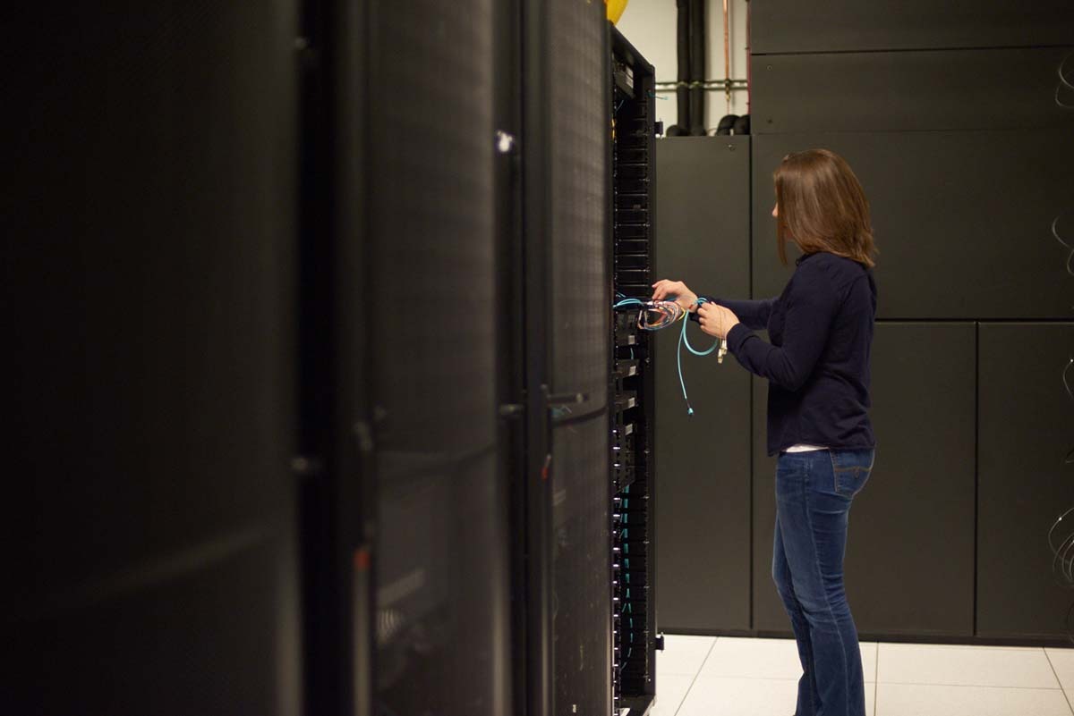 Cung cấp máy chủ